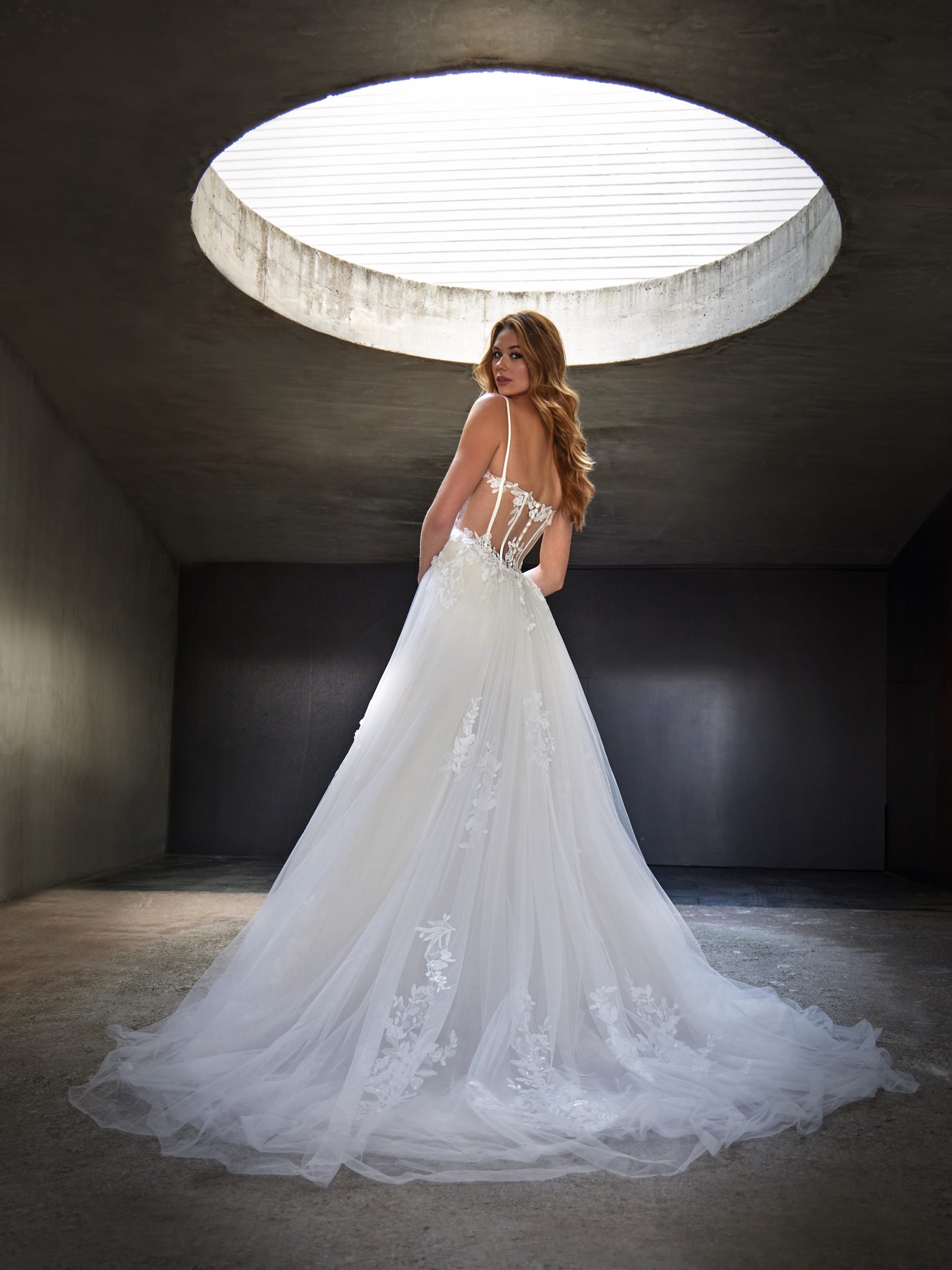 Mermaid Brautkleid mit V-Ausschnitt & Spitze